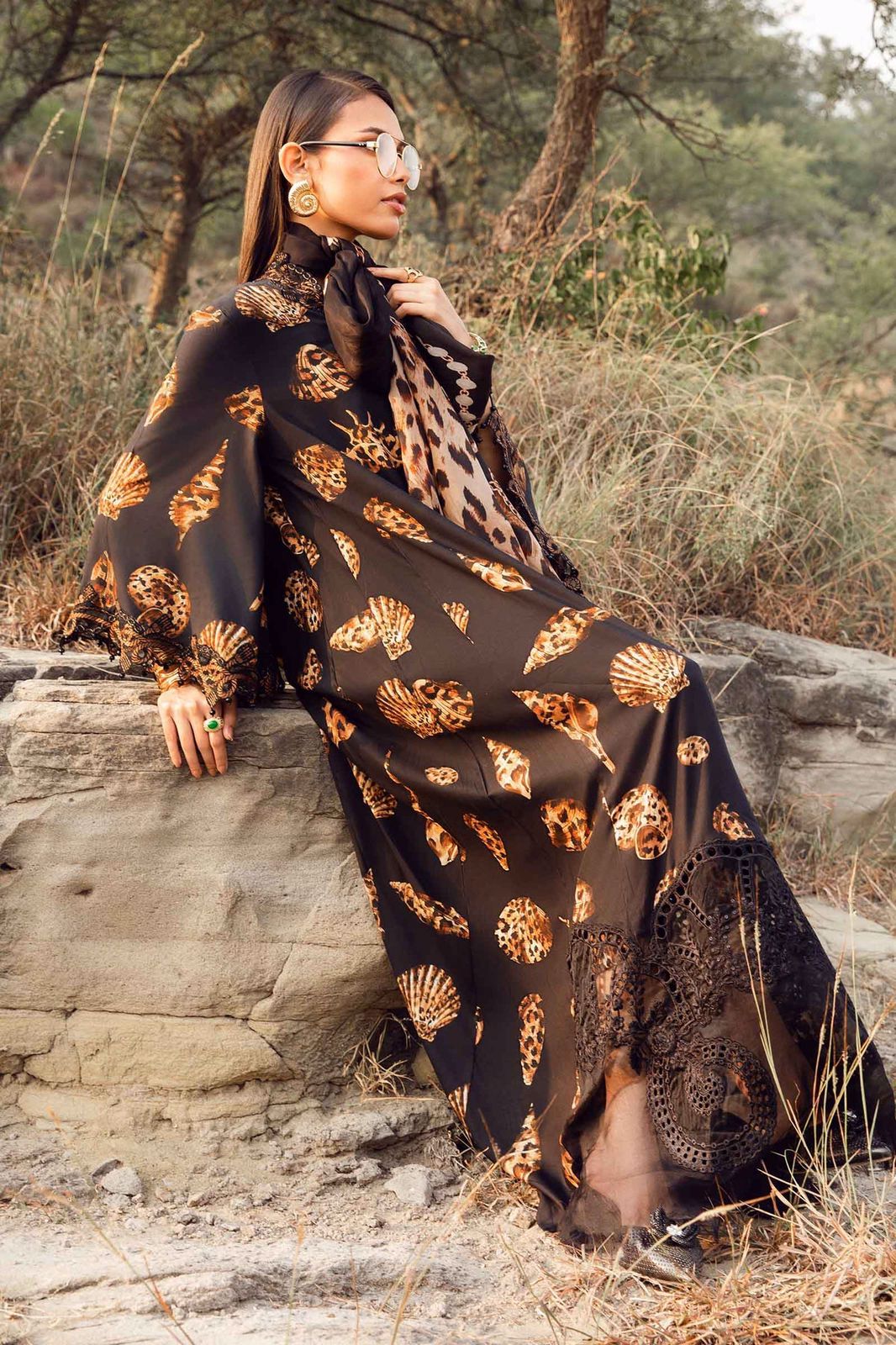 3 piece unstitched lawn digital printed suit - Kapra Collection