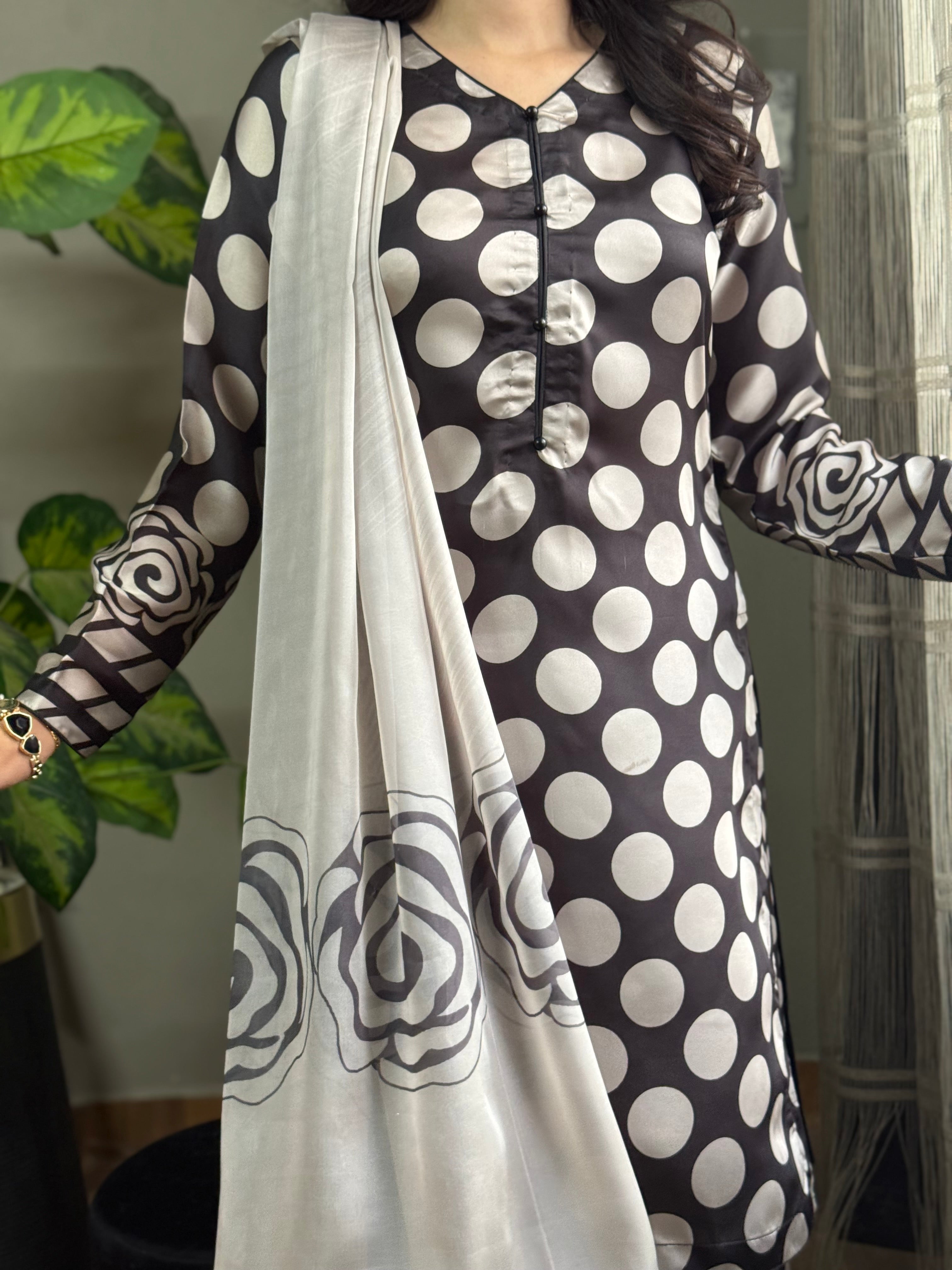 03-Piece Digital Printed Shamoze Silk Suit - Kapra Collection