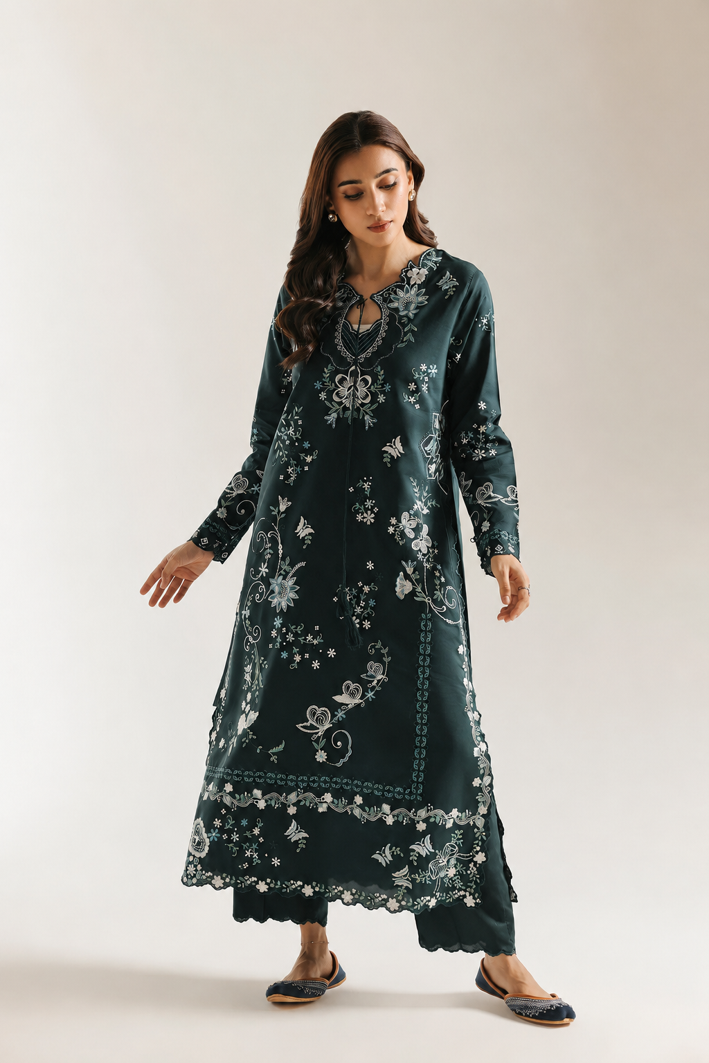 Erum – Ethnic Inspired Teal Shamoze Silk Suit
