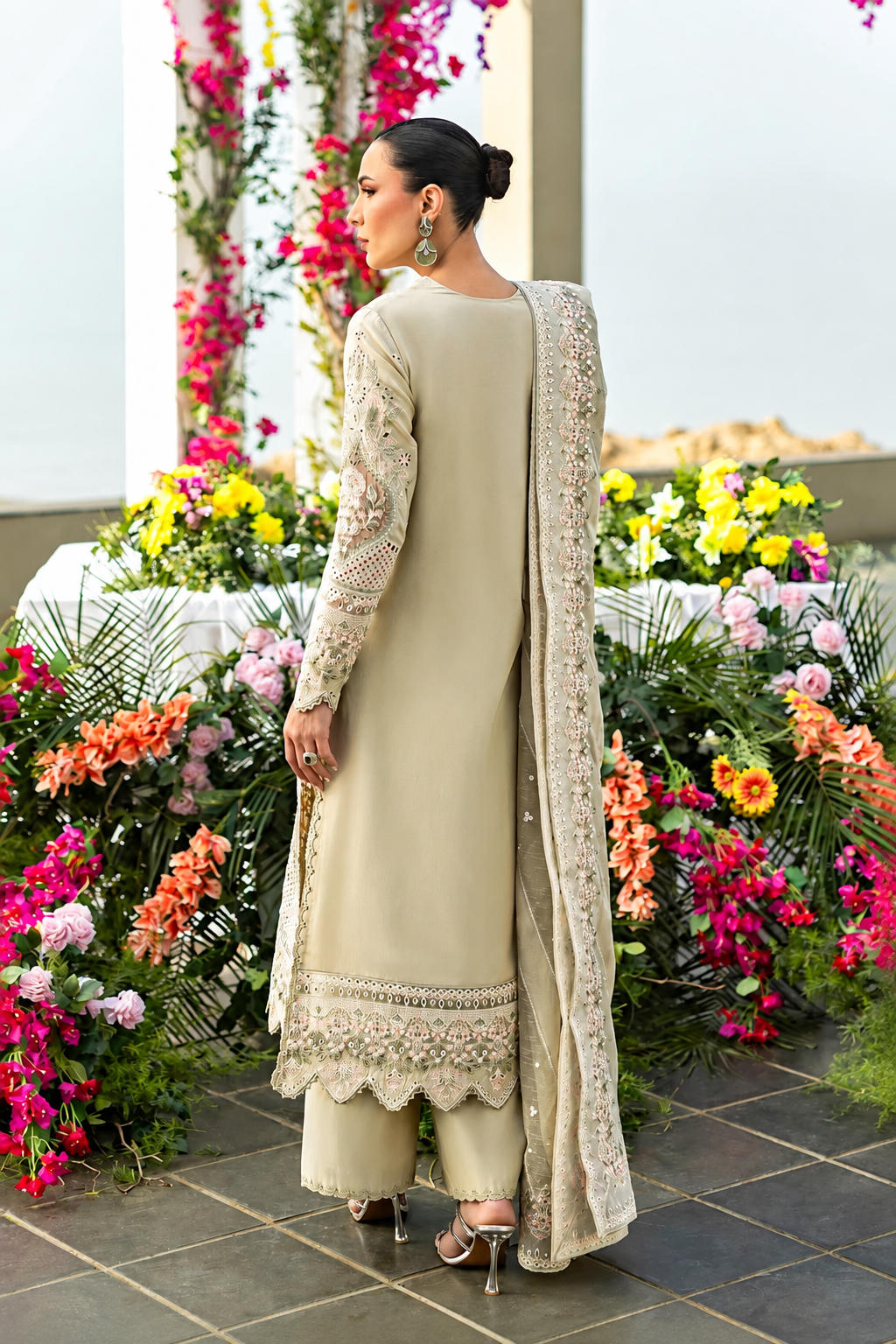 Mehwish – Chikankari Embroidered Cotton 3 Piece Suit | Unstitched
