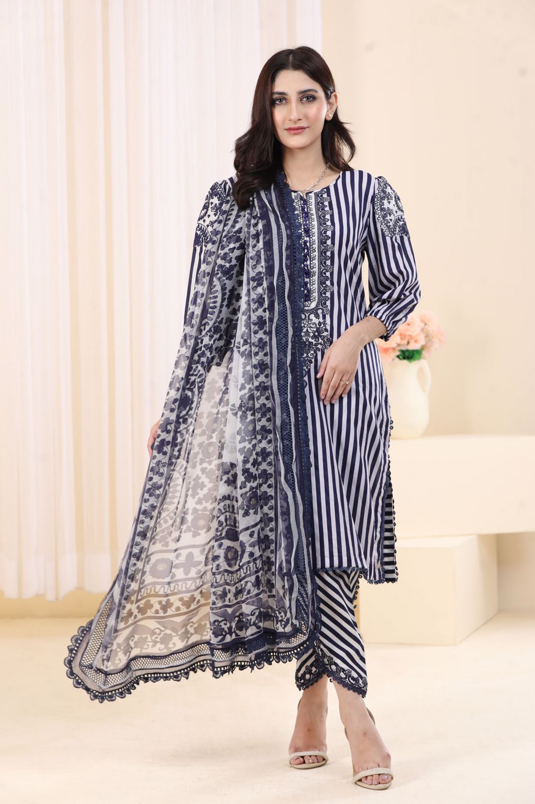 Lawn m print for women clothing (UNSTITCHED) by Kapra Collection - Kapra Collection