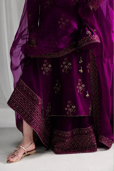 Saira – Zaib Inspired Magenta Raw Silk Suit