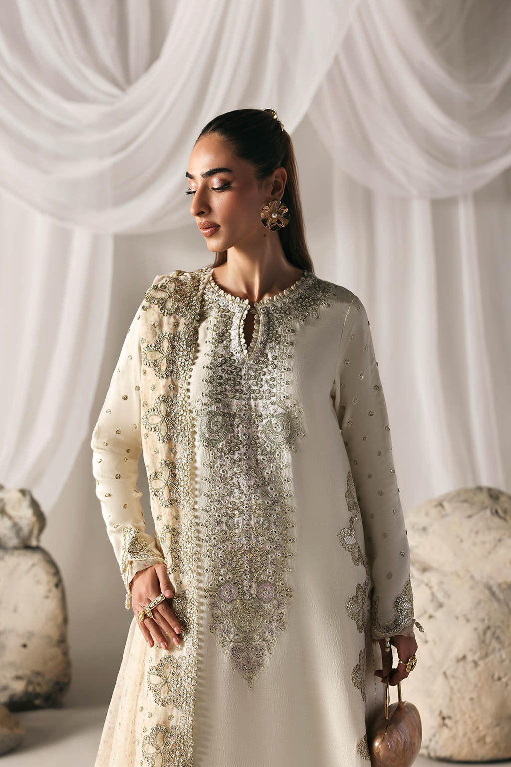 Elegant Unstitched Lawn Suit with Embroidered Foilwork and Digital Printed Dupatta