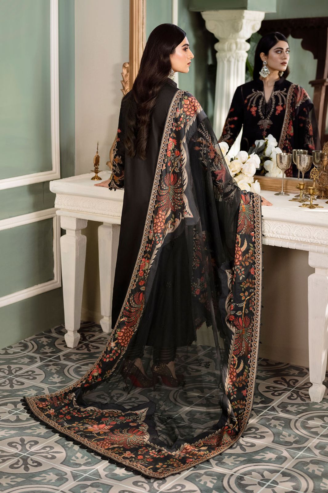 Luxury embroidered lawn collection replica unstitched - Kapra Collection
