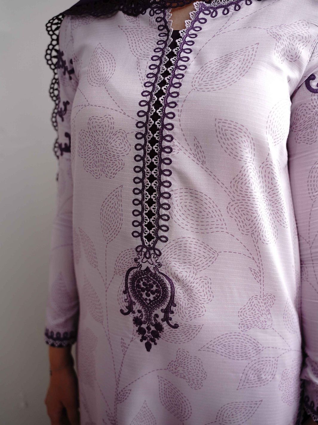 Lawn 3 piece unstitched printed suit - Kapra Collection