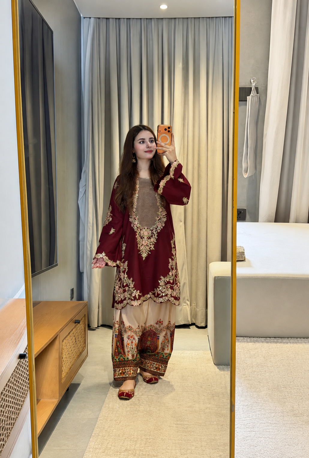 Shazmeen – Ethnic Inspired Maroon Silk 2 Piece Suit