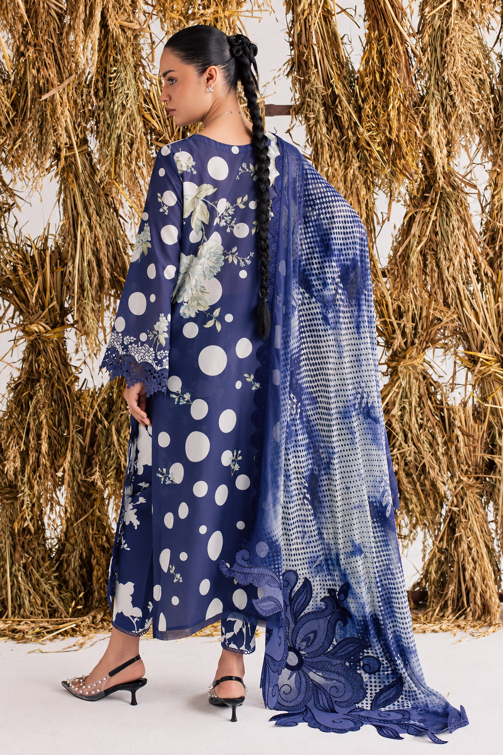 Zarmeen – Midnight Bloom Embroidered Lawn Suit