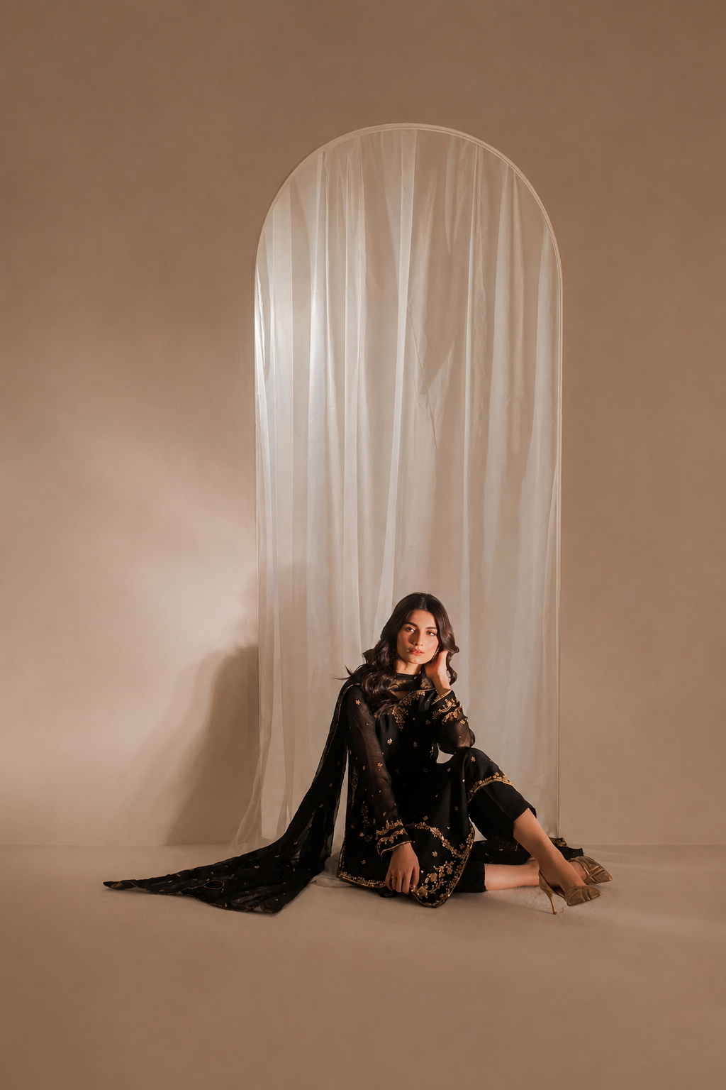Sundas – Iznik Inspired Black Chiffon Suit