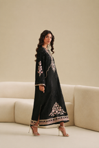 Mahjabeen – Ethnic Inspired Black Shamoze Silk Suit