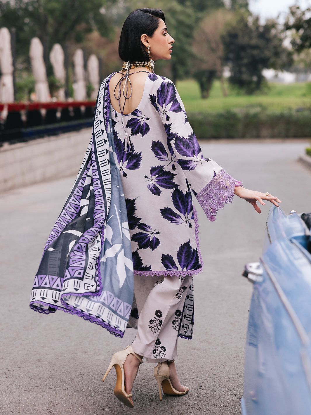 Mahnur Broadway lawn new collection parpule
