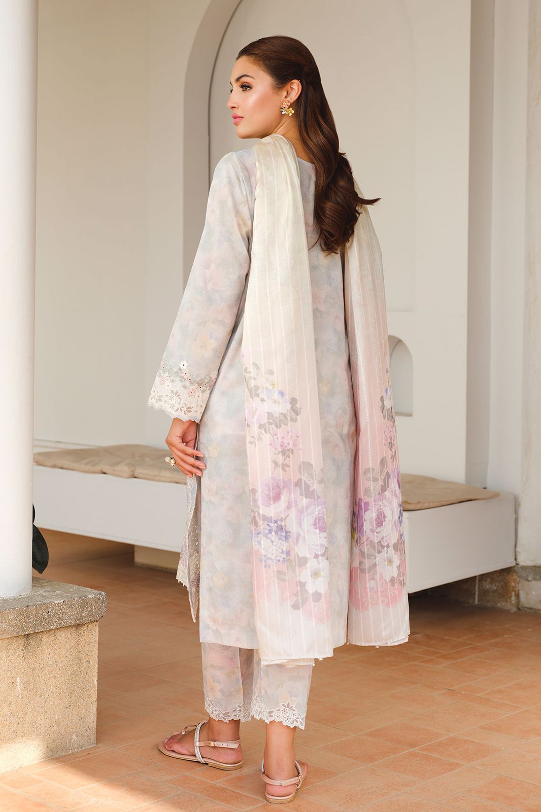 Baroque luxury Chikankari Lawn Collection Replica