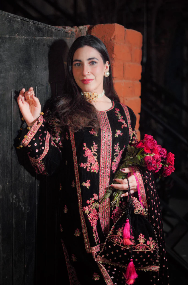 Aneelas - 3PC Velvet Embroidered Suit