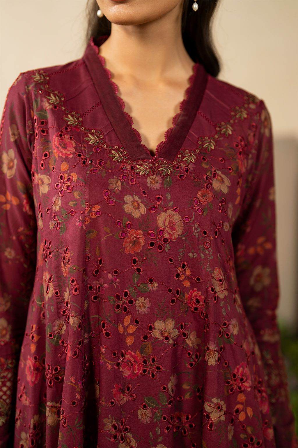Lawn Embroidered 3 piece Dres Mehron
