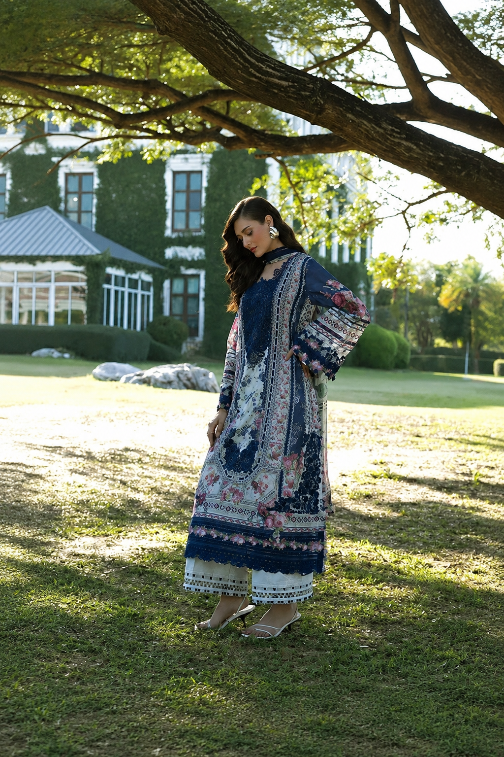 Narmeen – Elaaf Inspired Navy Lawn Suit