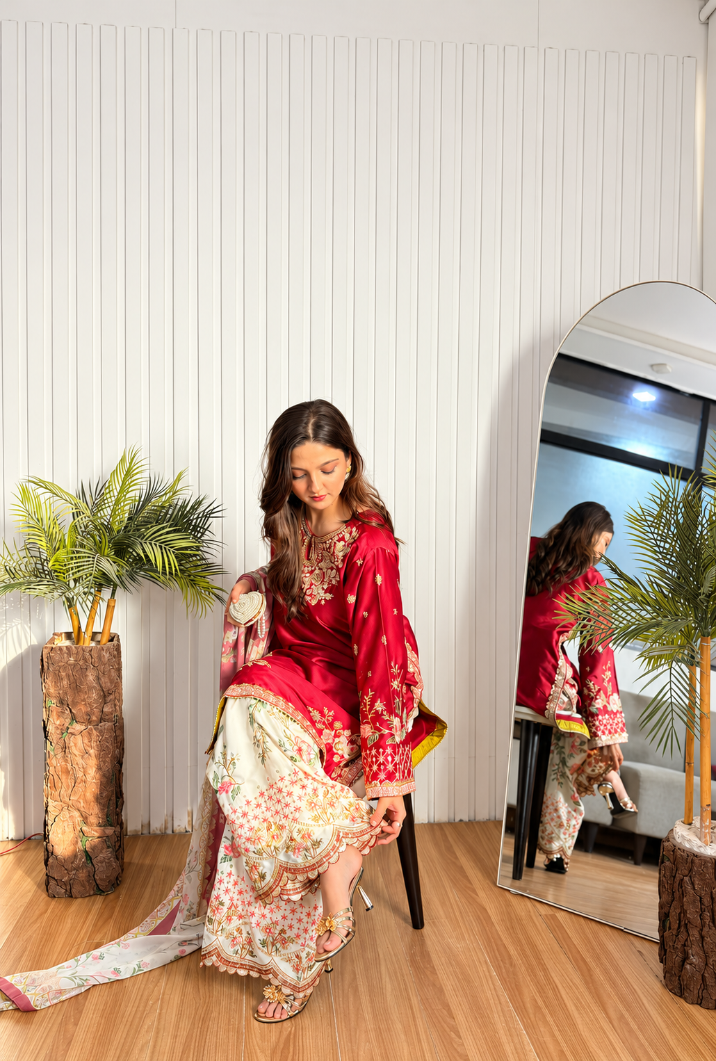 Ethnic – Red Embroidered Silk Suit