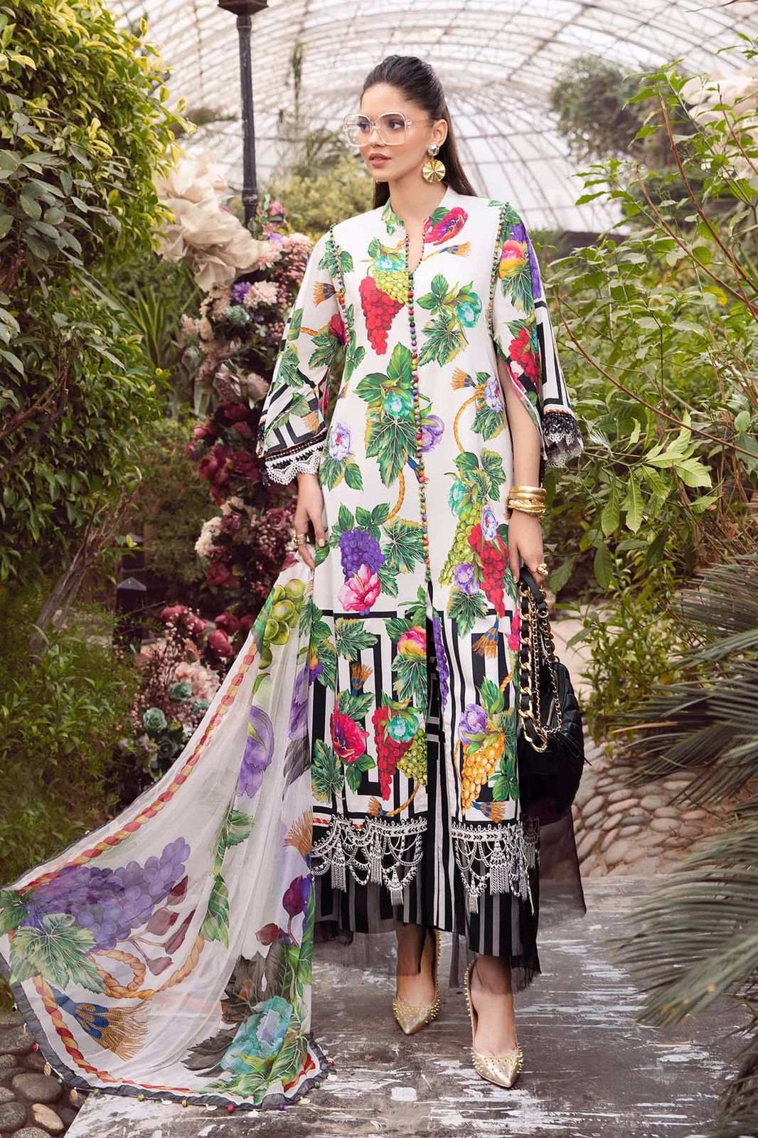 Lawn for women clothing (UNSTITCHED) by Kapra Collection - Kapra Collection