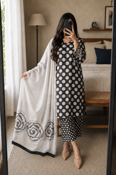 Alina – Ivory Eclipse Shamoze Silk Suit - Kapra Collection