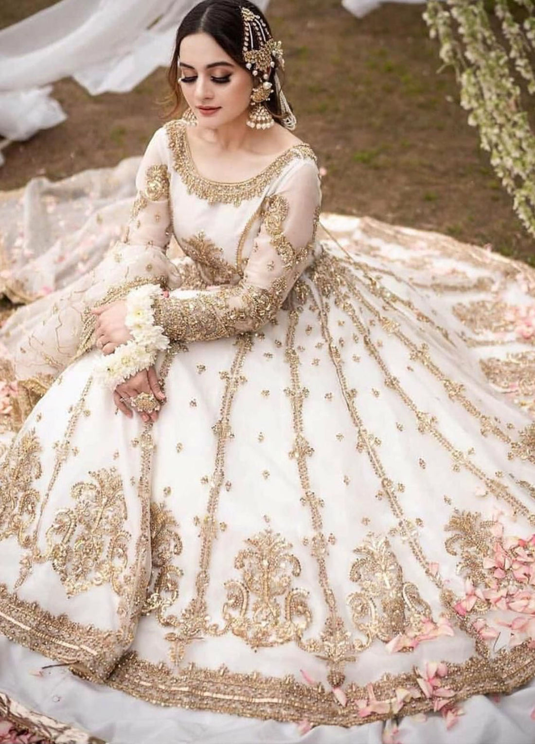 Hira Mani Embroidered Net unstitched