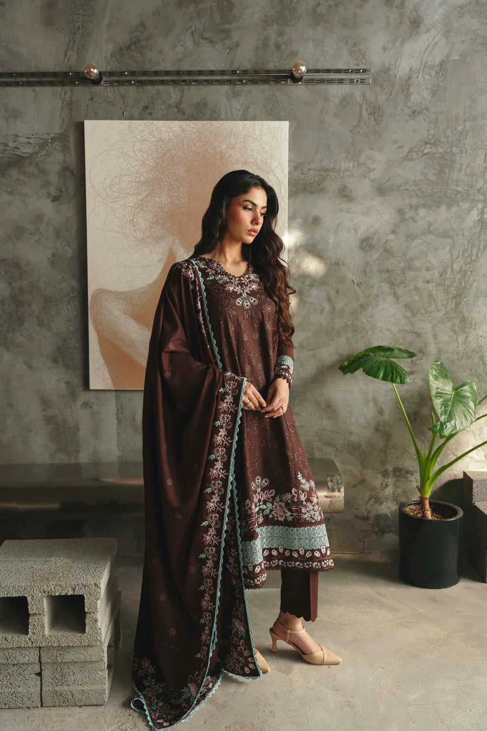 03-Lawn Suit With Thready Embroidery | Unstitched