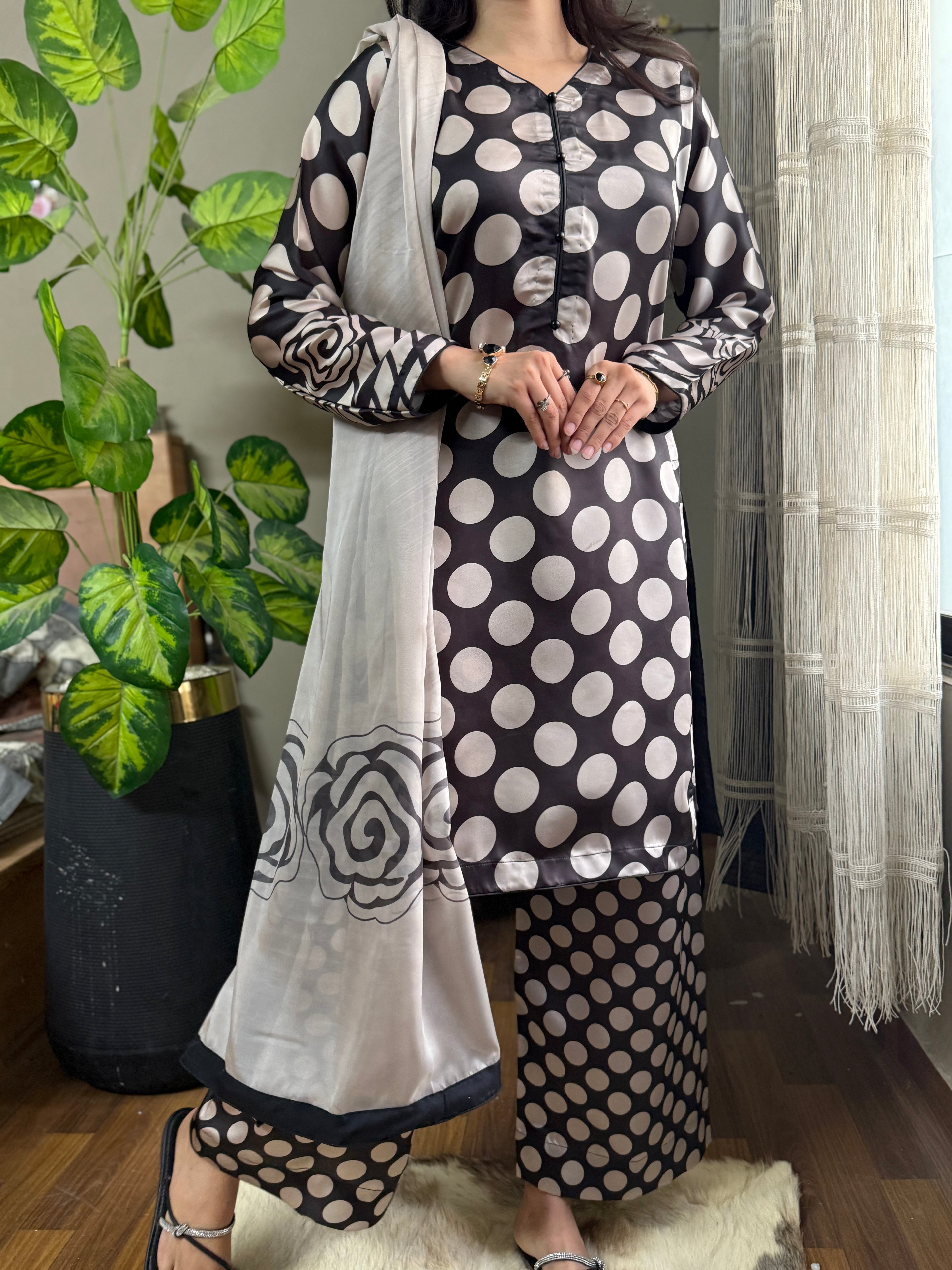 03-Piece Digital Printed Shamoze Silk Suit - Kapra Collection