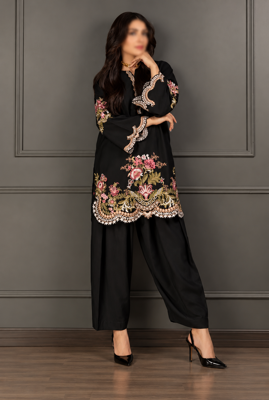Tazeen – Noir Bloom Embroidered Silk Suit