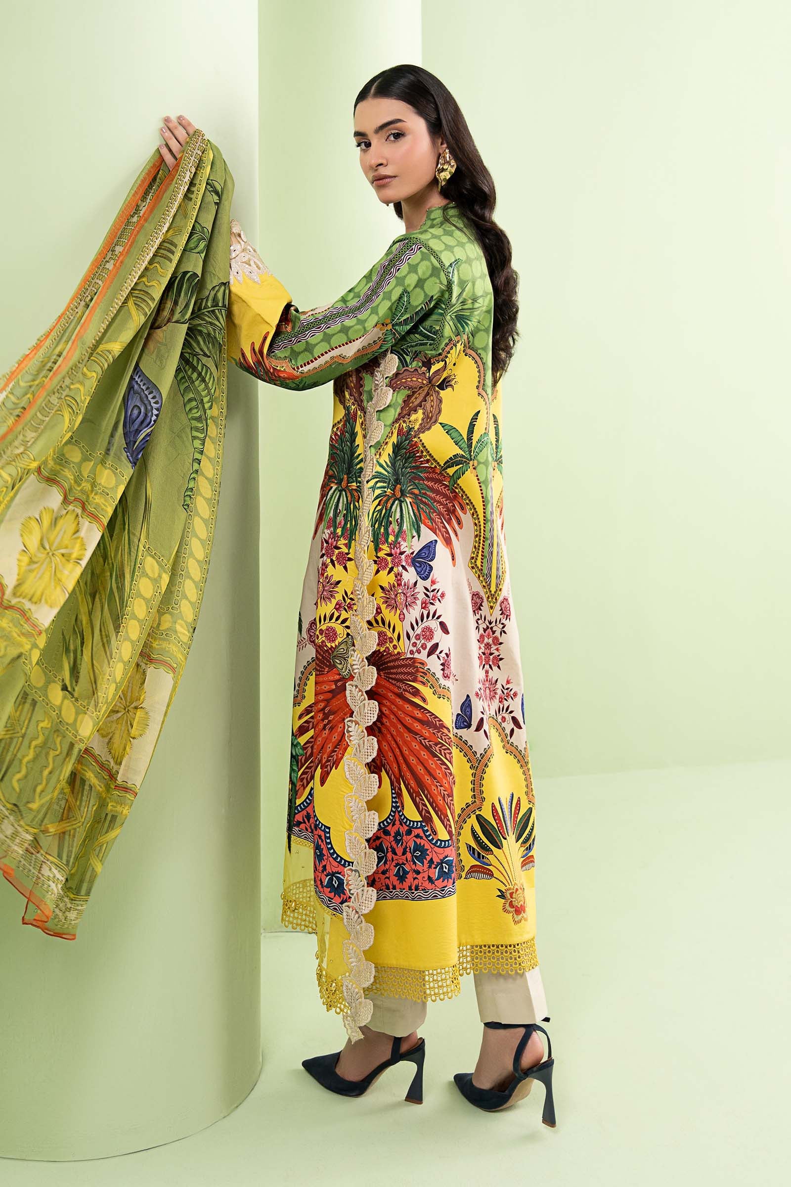 Digital Printed Lawn 03-Piece Dress - Kapra Collection