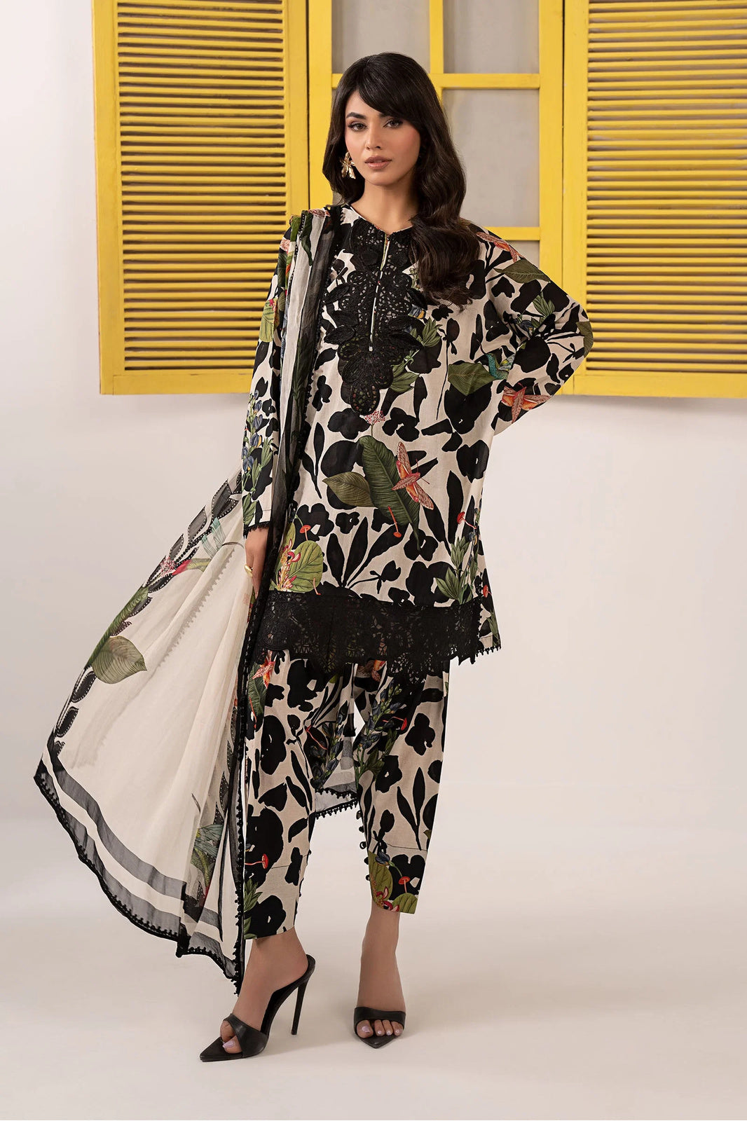 Nashwa – Maria.B Inspired Noir Floral Lawn Suit