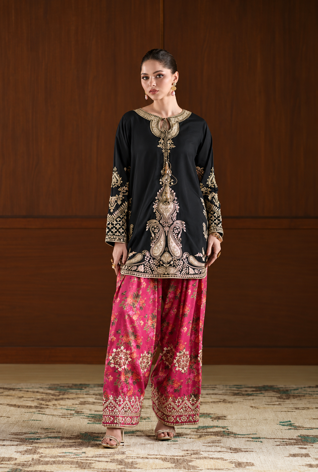 Zuleikha – Noir Fuchsia Embroidered Silk Suit