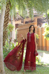 Noor By Sadia Luxury Emb lawn Red Lover