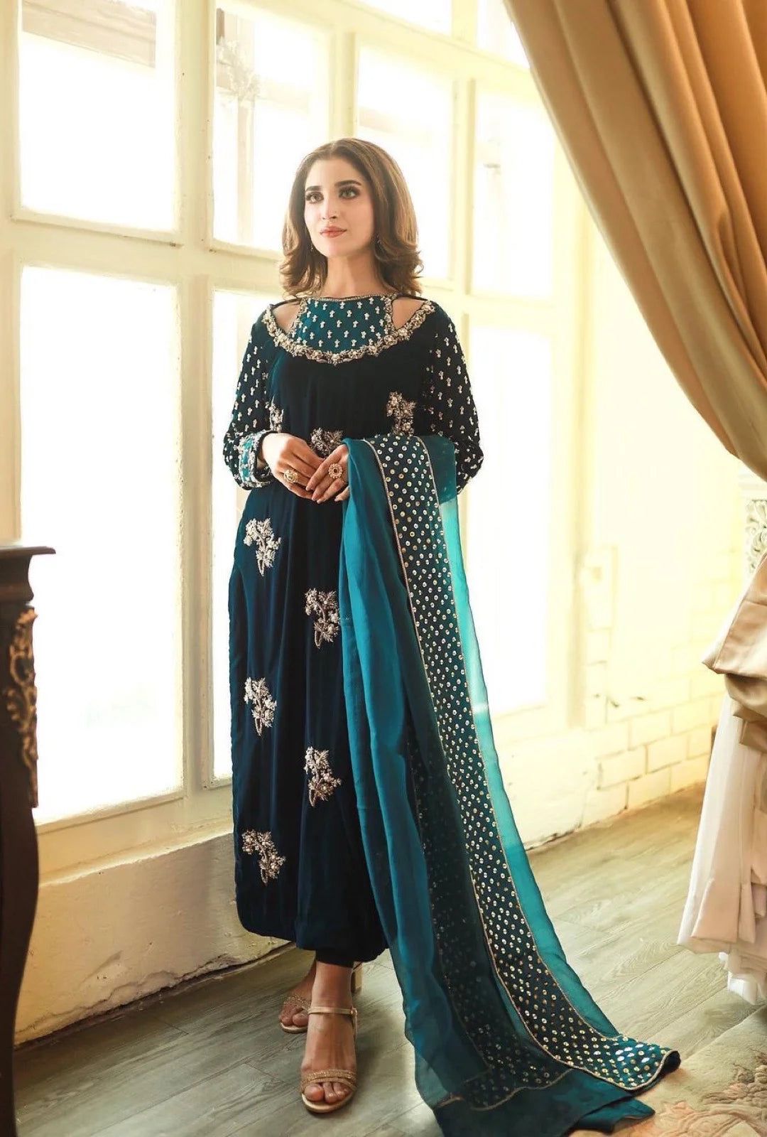 Afrozeh zinc micro velvet suit unstitched by Kapra collection - Kapra Collection