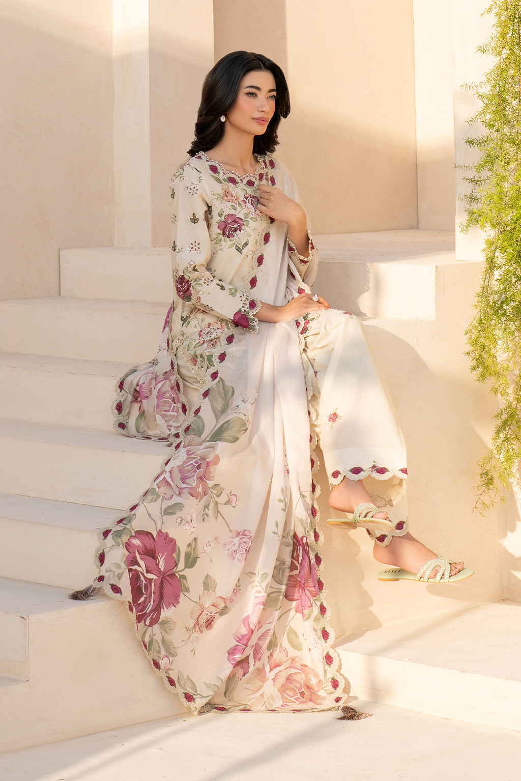 Iznik lawn 3 piece unstitched dres