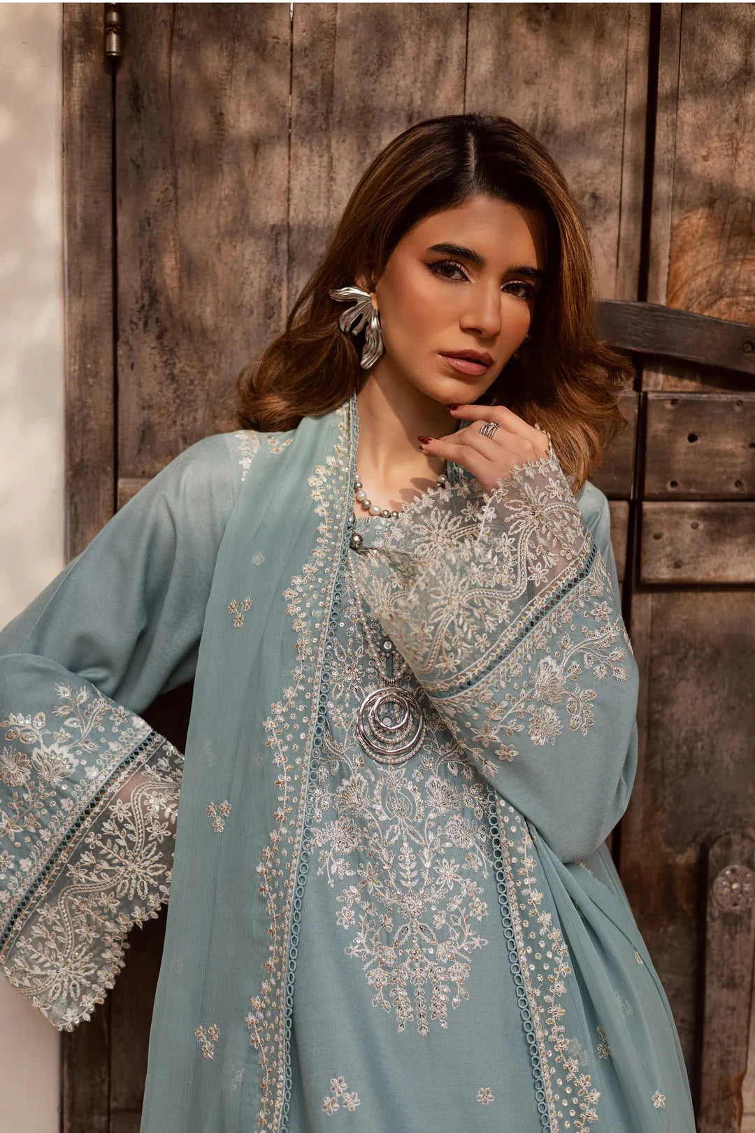 03-Piece Lawn Suit With Thread Embroidery | Unstitched