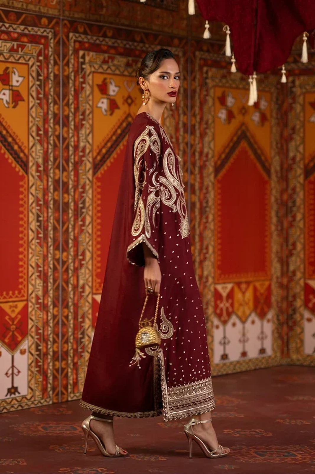 Yusra – Ethnic Inspired Maroon Silk Kaftan Suit