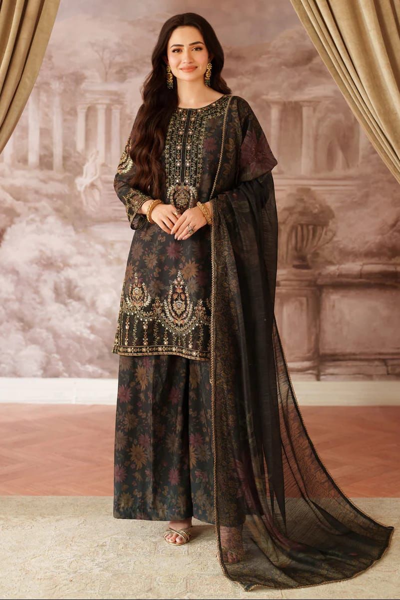 03-Piece Printed Lawn Suit With Embroidery | Unstitched - Kapra Collection