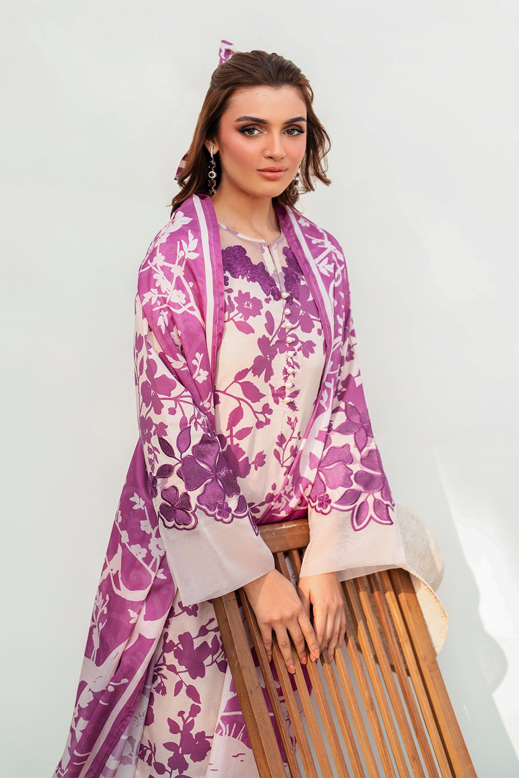 Iznik Lawn 3piece Unstitched  Digital Printed Dress