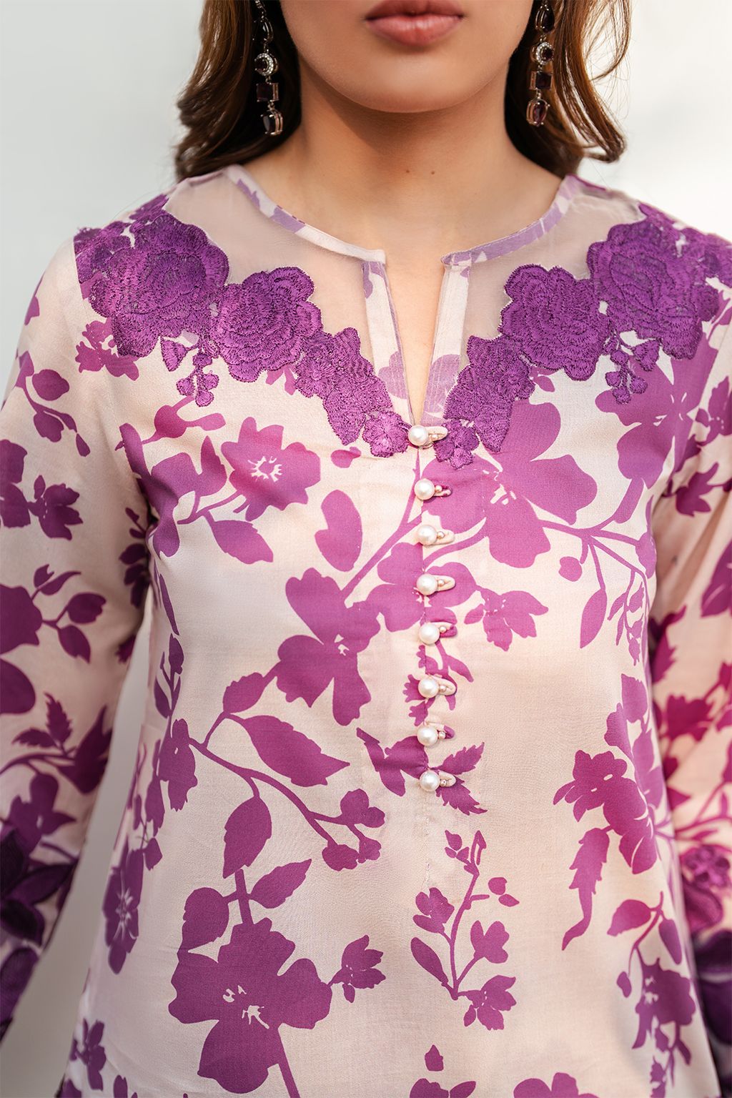 Iznik Lawn 3piece Unstitched  Digital Printed Dress