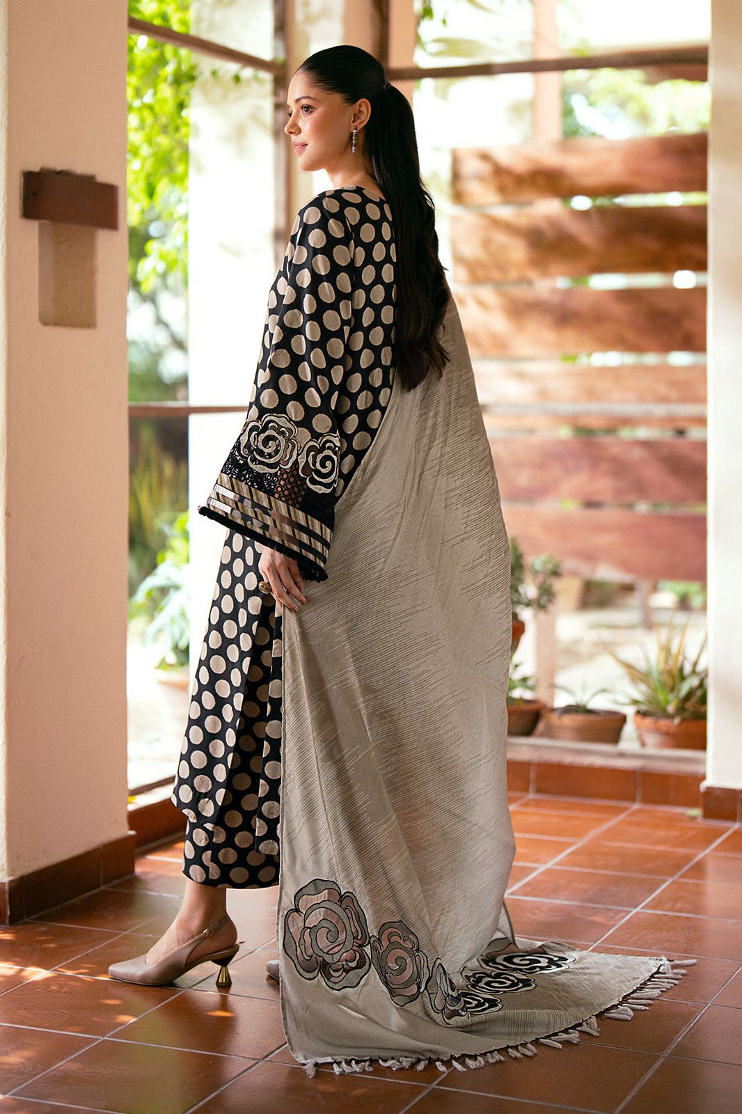 Lawn summer collection 3 piece unstitched digital printed suit - Kapra Collection