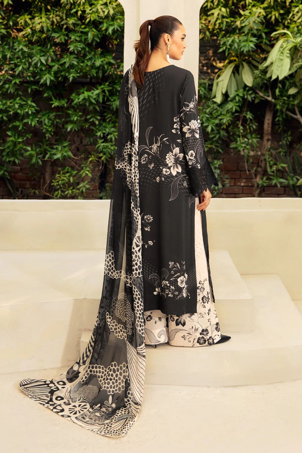 Lawn 3 piece unstitched digital printed suit - Kapra Collection