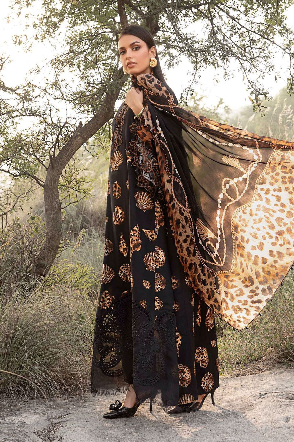 3 piece unstitched lawn digital printed suit - Kapra Collection