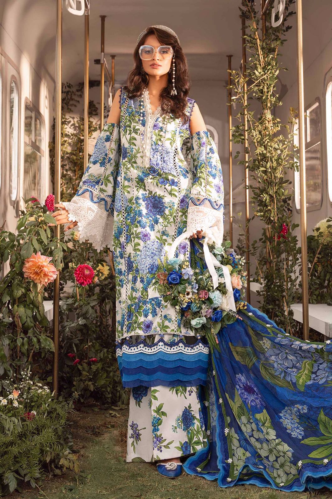 Lawn for women clothing (UNSTITCHED) by Kapra Collection - Kapra Collection