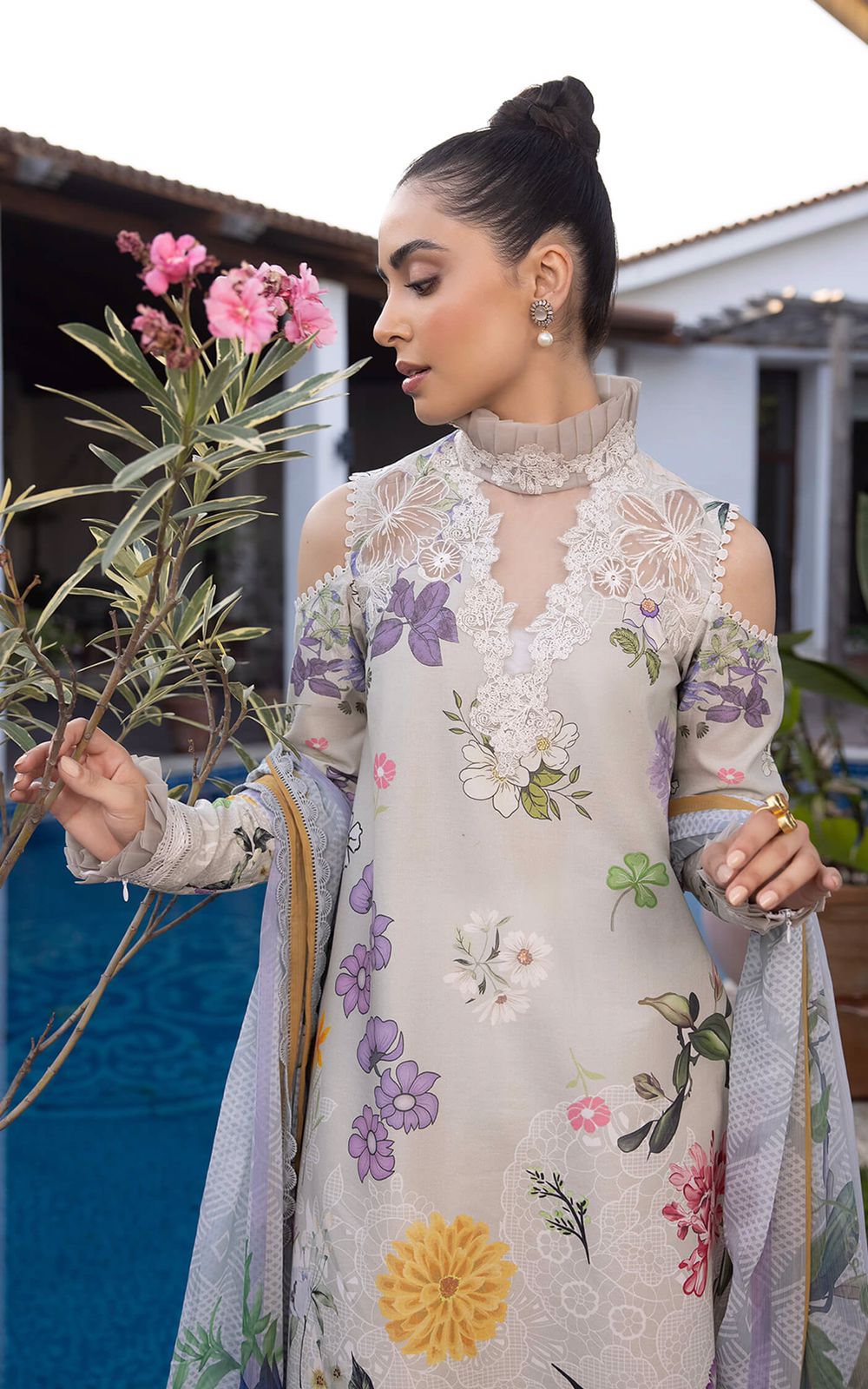 Lawn for women clothing (UNSTITCHED) by Kapra Collection - Kapra Collection