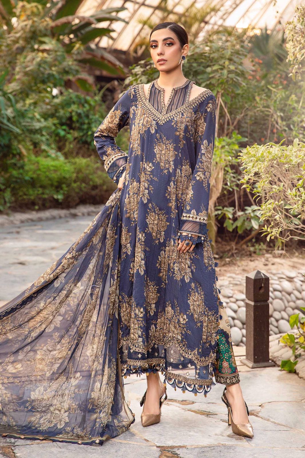 Lawn for women clothing (UNSTITCHED) by Kapra Collection - Kapra Collection