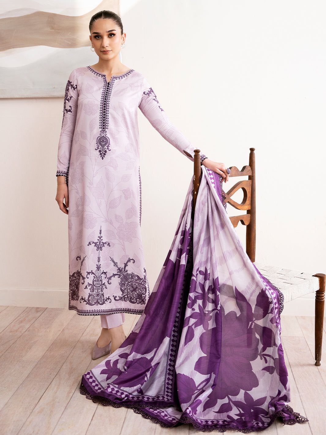 Lawn 3 piece unstitched printed suit - Kapra Collection