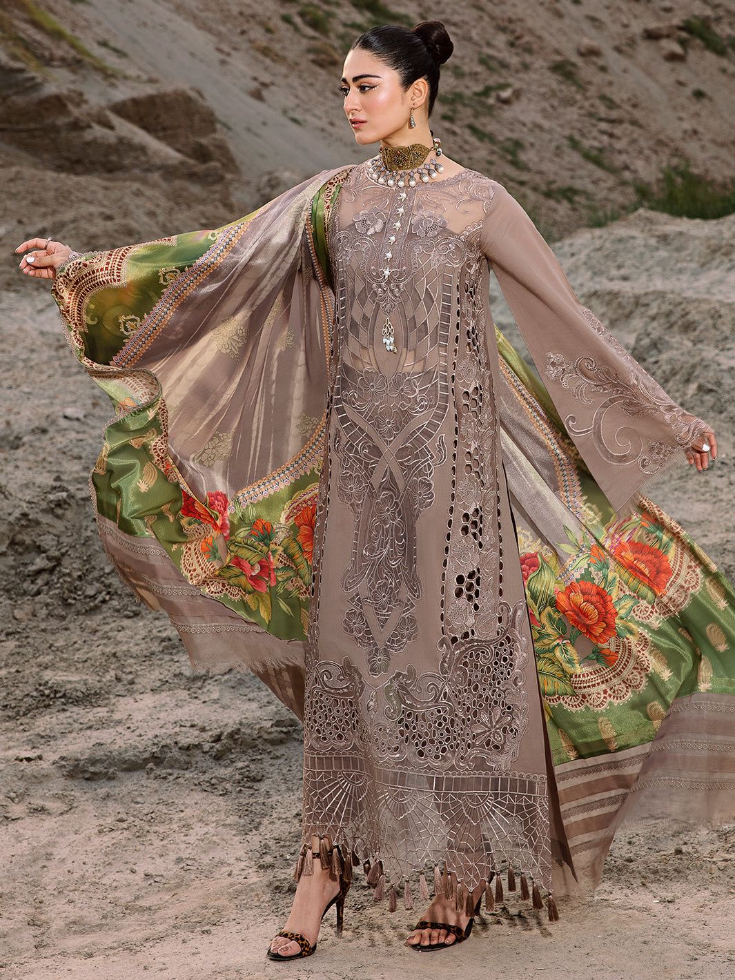 Luxury embroidered lawn collection replica unstitched - Kapra Collection