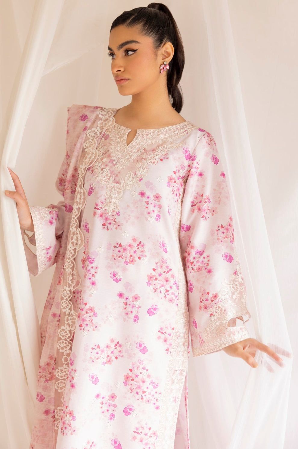 Lawn for women clothing (UNSTITCHED) by Kapra Collection - Kapra Collection