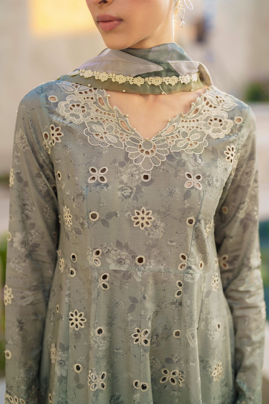 Lawn for women clothing (UNSTITCHED) by Kapra Collection - Kapra Collection