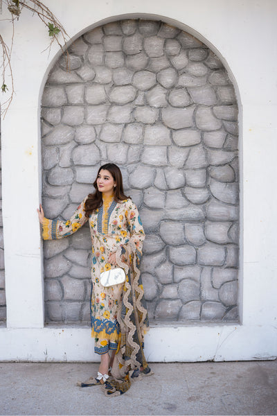 Areeza – Aneela’s Inspired Embroidered Lawn Suit